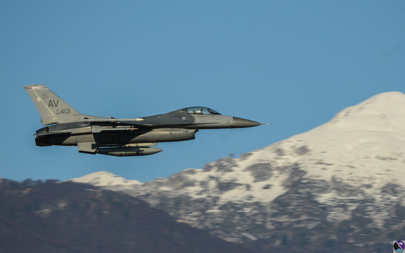 F-16 Takes off at Aviano